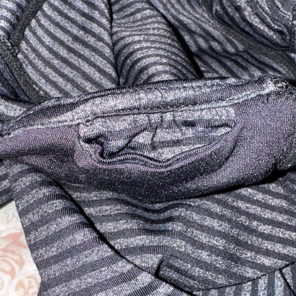 Kyodan women’s athletic capri/cropped leggings striped w/rugged bottom. Sz PS🖤 - Picture 8 of 8